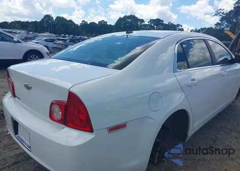 2010 Chevrolet Malibu Ls from USA, damaged, VIN 1G1ZB5EB0A4138598